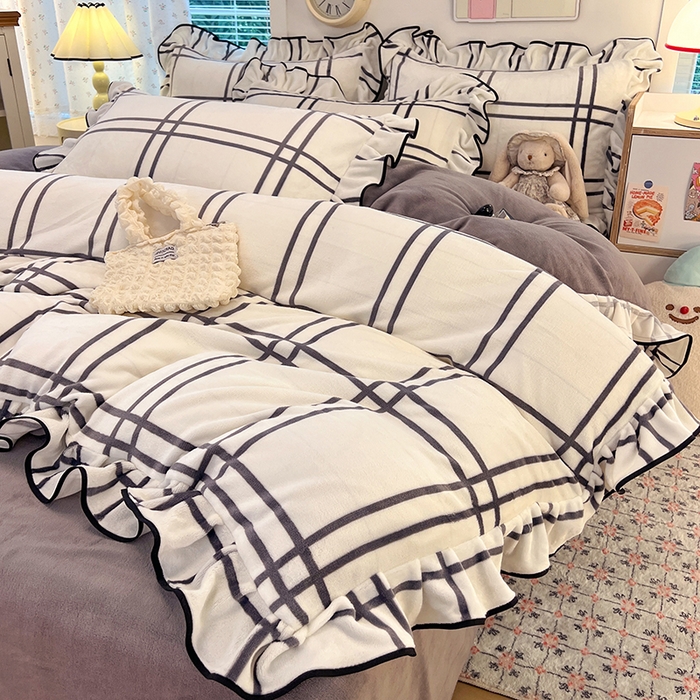 91家纺网 家纺一手货源 找家纺 HL原创 2025新款亲肤舒适韩版温暖牛奶绒四件套-花边款 花边款-简约格