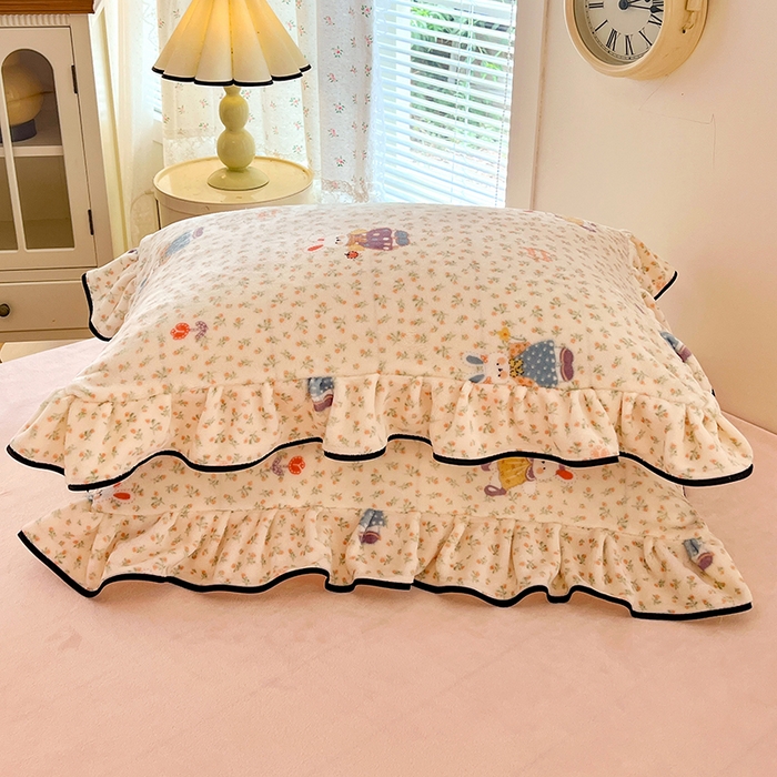 91家纺网 家纺一手货源 找家纺 HL原创 2025新款亲肤舒适韩版温暖牛奶绒四件套-花边款 花边款-甜心小兔