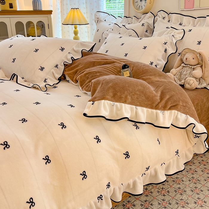 91家纺网 家纺一手货源 找家纺 HL原创 2025新款亲肤舒适韩版温暖牛奶绒四件套-花边款 花边款-蝴蝶结