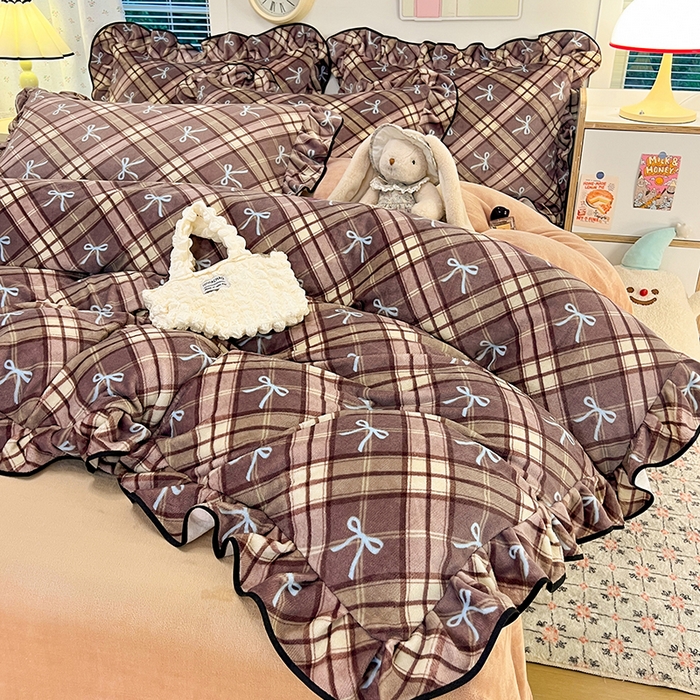 91家纺网 家纺一手货源 找家纺 HL原创 2025新款亲肤舒适韩版温暖牛奶绒四件套-花边款 花边款-美拉德格子