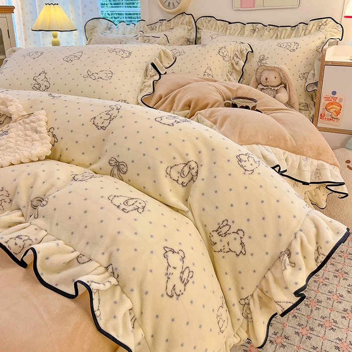 91家纺网 家纺一手货源 找家纺 HL原创 2025新款亲肤舒适韩版温暖牛奶绒四件套-花边款 花边款-星星熊