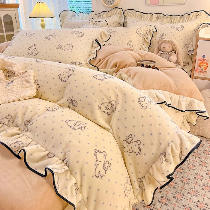 91家纺网 家纺一手货源 找家纺 HL原创 2025新款亲肤舒适韩版温暖牛奶绒四件套-花边款 花边款-星星熊