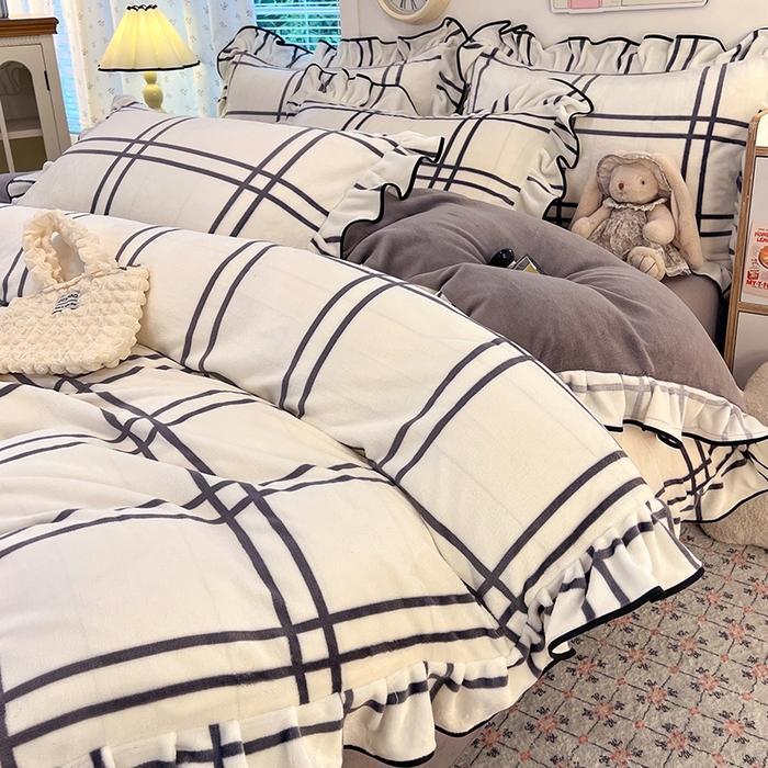 91家纺网 家纺一手货源 找家纺 HL原创 2025新款亲肤舒适韩版温暖牛奶绒四件套-花边款 花边款-简约格