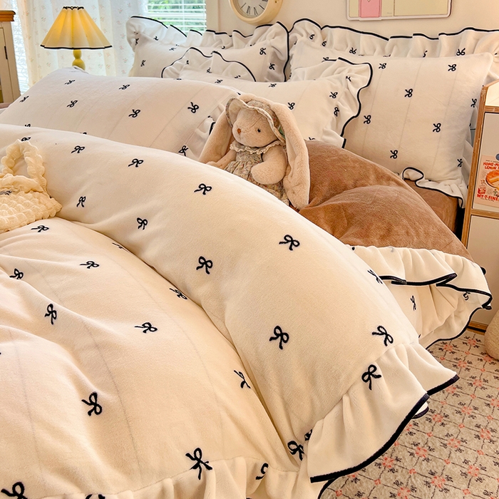 91家纺网 家纺一手货源 找家纺 HL原创 2025新款亲肤舒适韩版温暖牛奶绒四件套-花边款 花边款-蝴蝶结