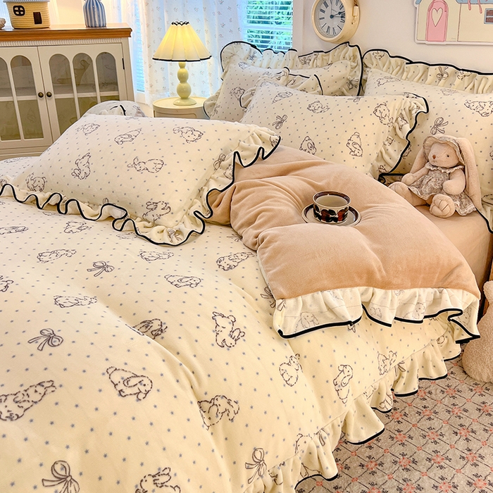 91家纺网 家纺一手货源 找家纺 HL原创 2025新款亲肤舒适韩版温暖牛奶绒四件套-花边款 花边款-星星熊