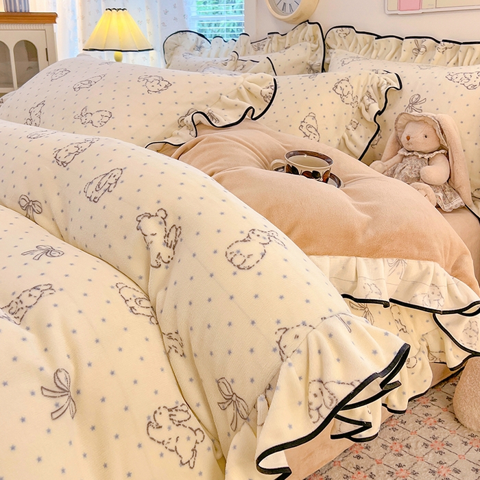 91家纺网 家纺一手货源 找家纺 HL原创 2025新款亲肤舒适韩版温暖牛奶绒四件套-花边款 花边款-星星熊