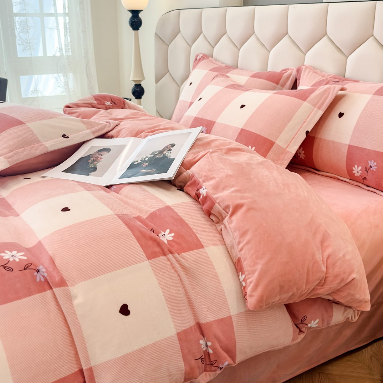 91家纺网 家纺一手货源 找家纺 喜四方 2025新款超细旦婴儿宝宝绒印花四件套 盛夏晚晴-粉