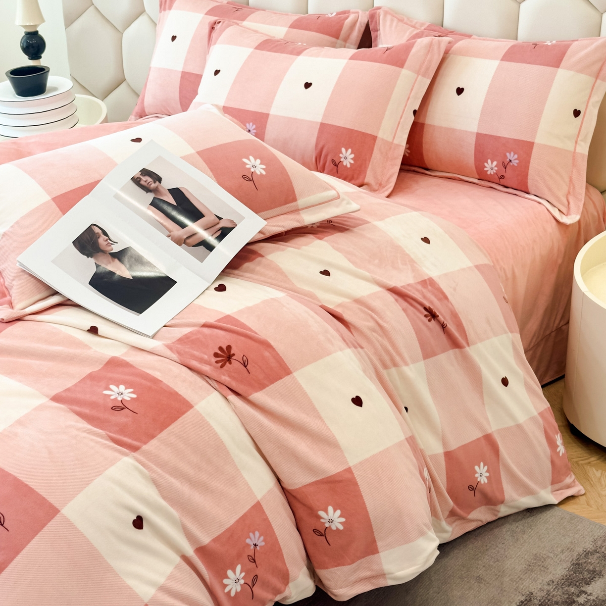 91家纺网 家纺一手货源 找家纺 喜四方 2025新款超细旦婴儿宝宝绒印花四件套 盛夏晚晴-粉