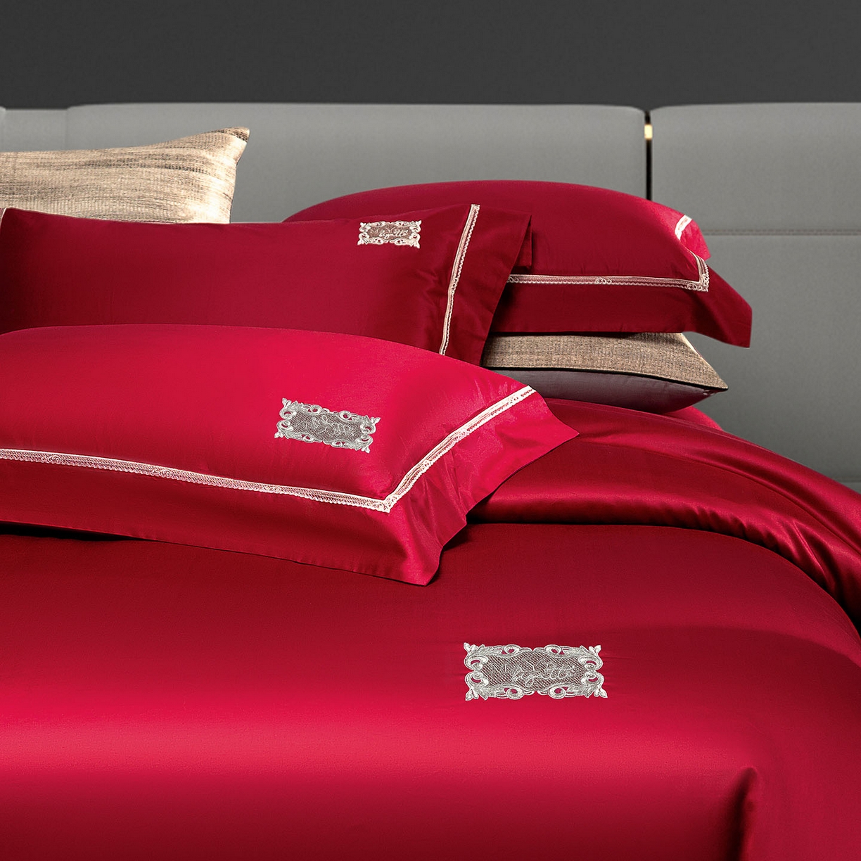 91家纺网 家纺一手货源 找家纺 （总）玖玖爱家纺 2025新款180支植物甑棉罗卡芙刺绣系列四件套