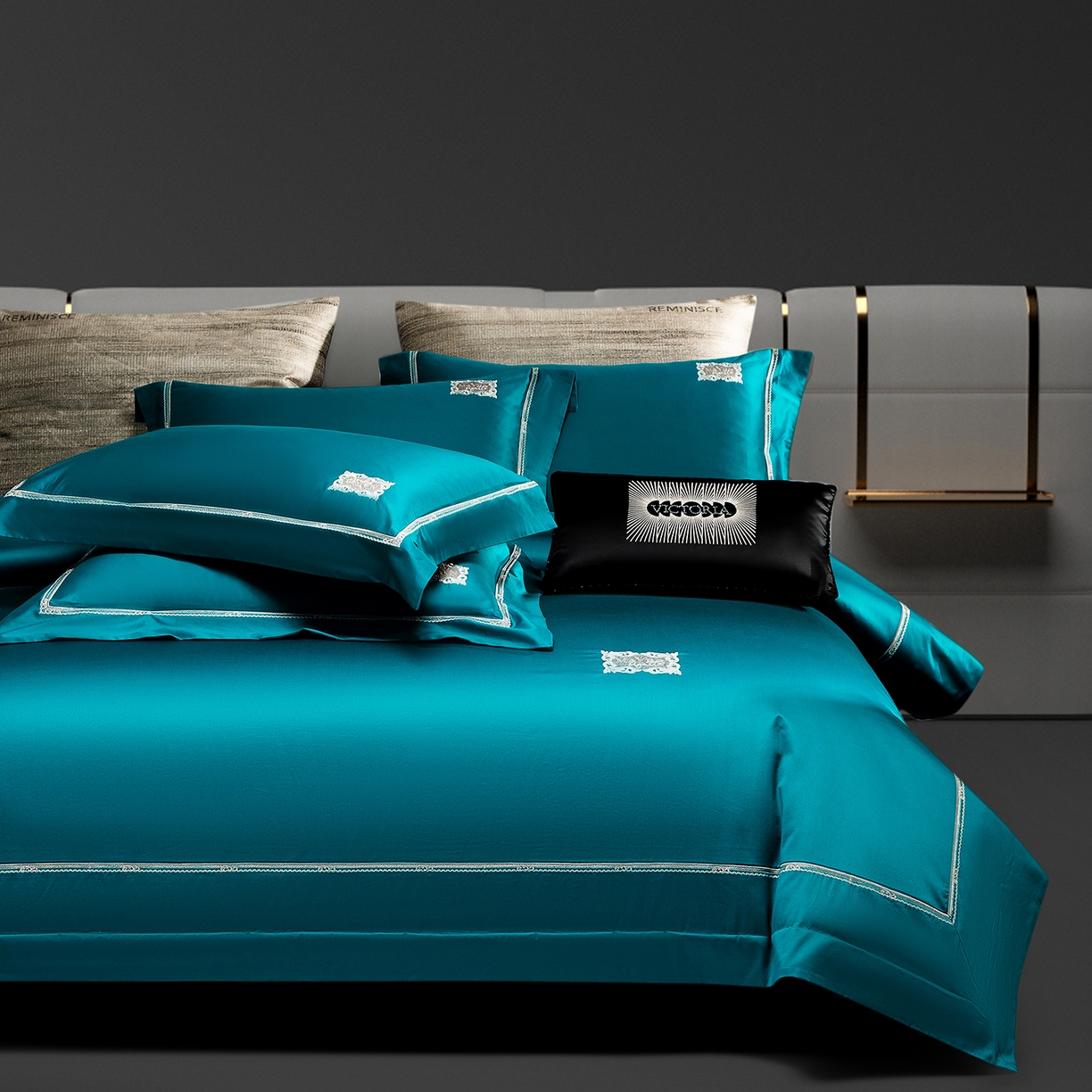 91家纺网 家纺一手货源 找家纺 玖玖爱家纺 2025新款180支植物甑棉罗卡芙刺绣系列四件套 皇家蓝