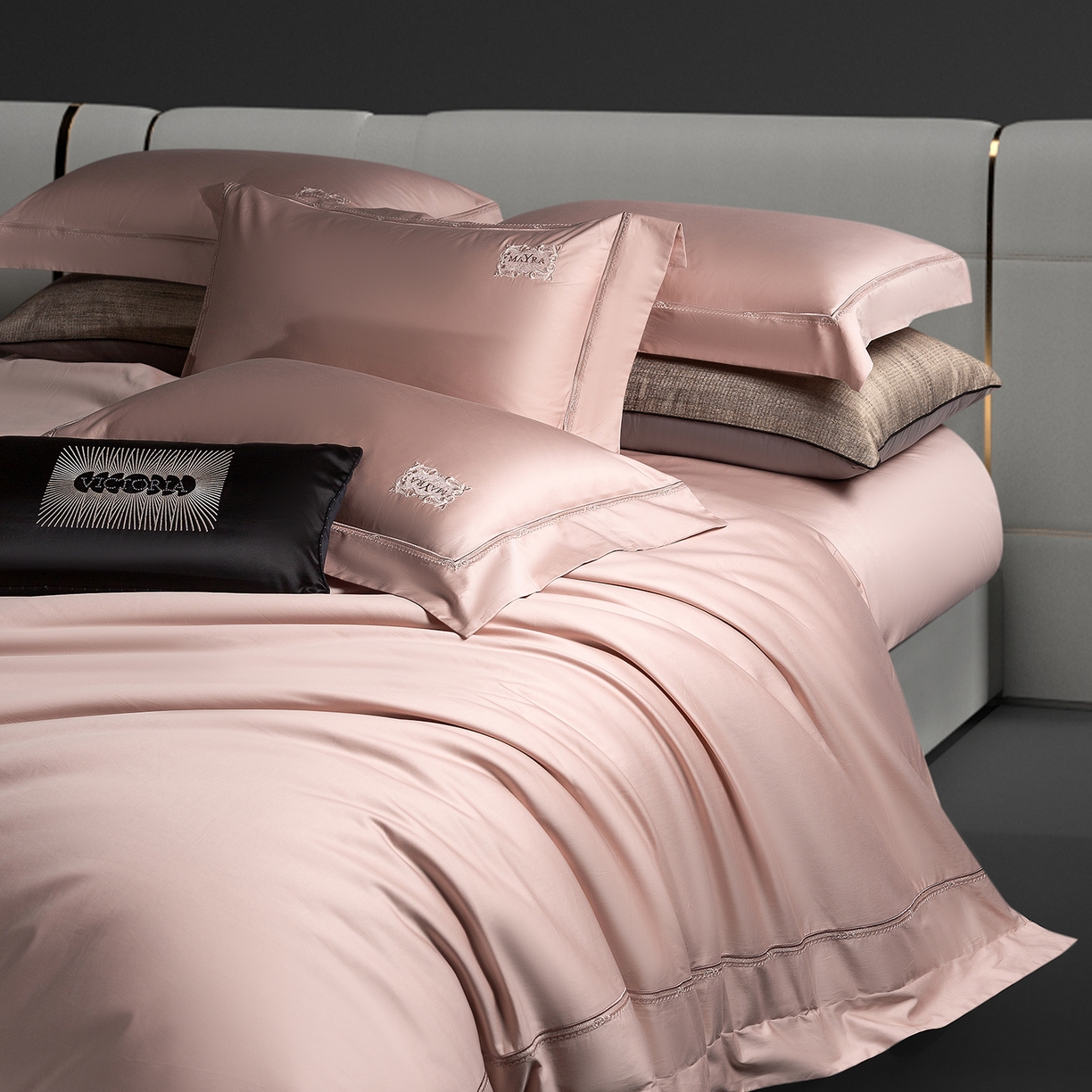 玖玖爱家纺 2025新款180支植物甑棉罗卡芙刺绣系列四件套 紫苏粉