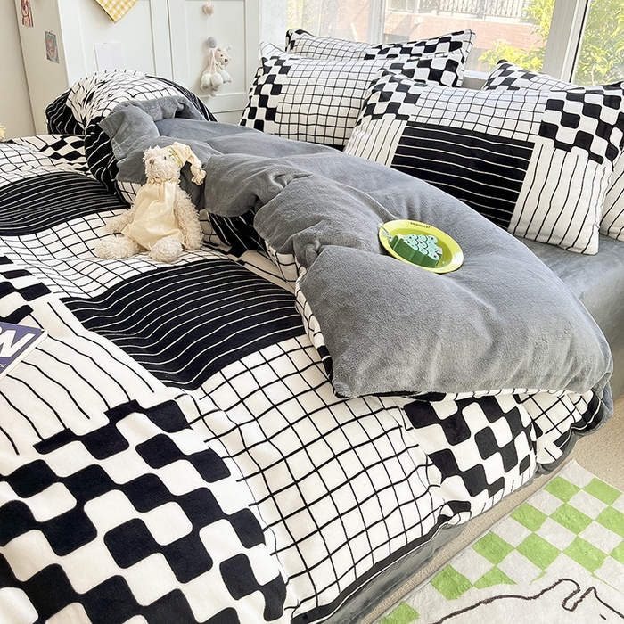 91家纺网 家纺一手货源 找家纺 雅居纺家纺 2025新款高克重牛奶绒印花单被套 四宫格