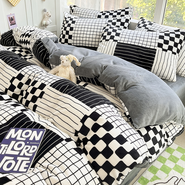 91家纺网 家纺一手货源 找家纺 雅居纺家纺 2025新款高克重牛奶绒印花单被套 四宫格