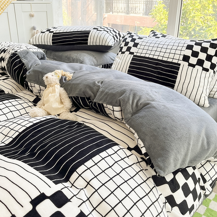 91家纺网 家纺一手货源 找家纺 雅居纺家纺 2025新款高克重牛奶绒印花单被套 四宫格