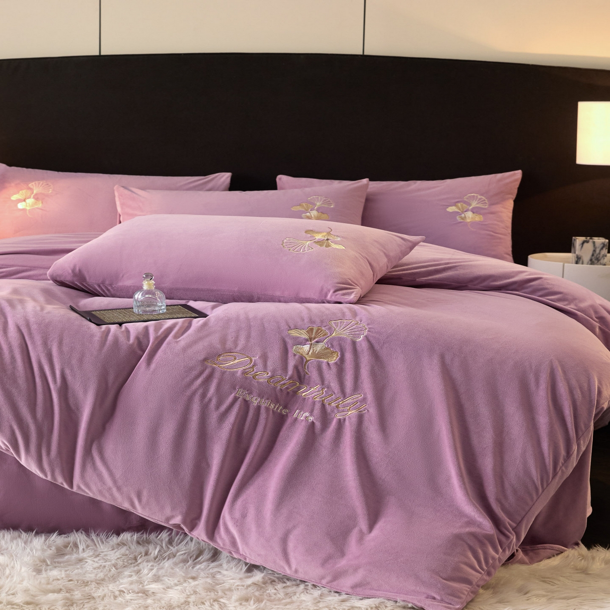 91家纺网 家纺一手货源 找家纺 （总）如一 2025新款水晶绒纯色刺绣四件套-银杏系列