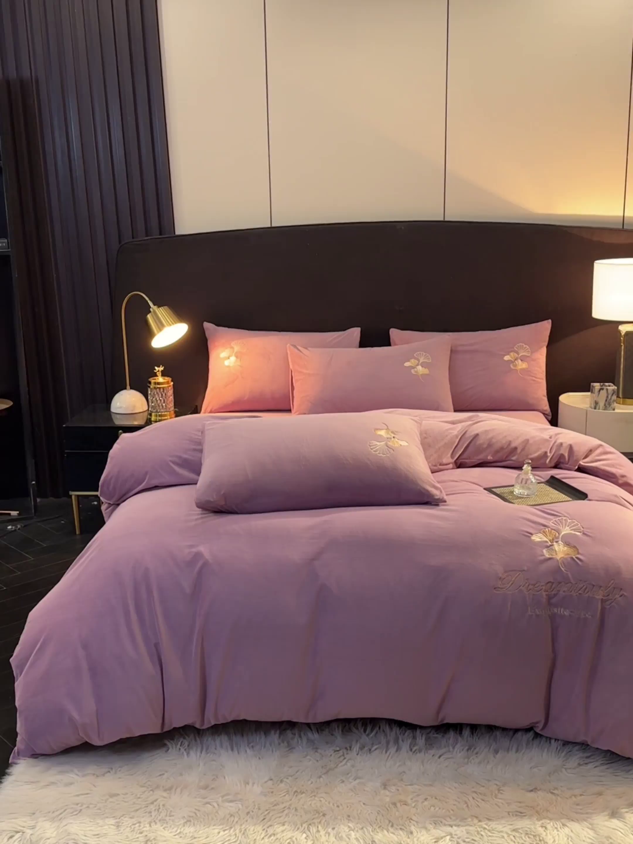 91家纺网 家纺一手货源 找家纺 如一 2025新款水晶绒纯色刺绣四件套-银杏系列 银杏-安娜紫