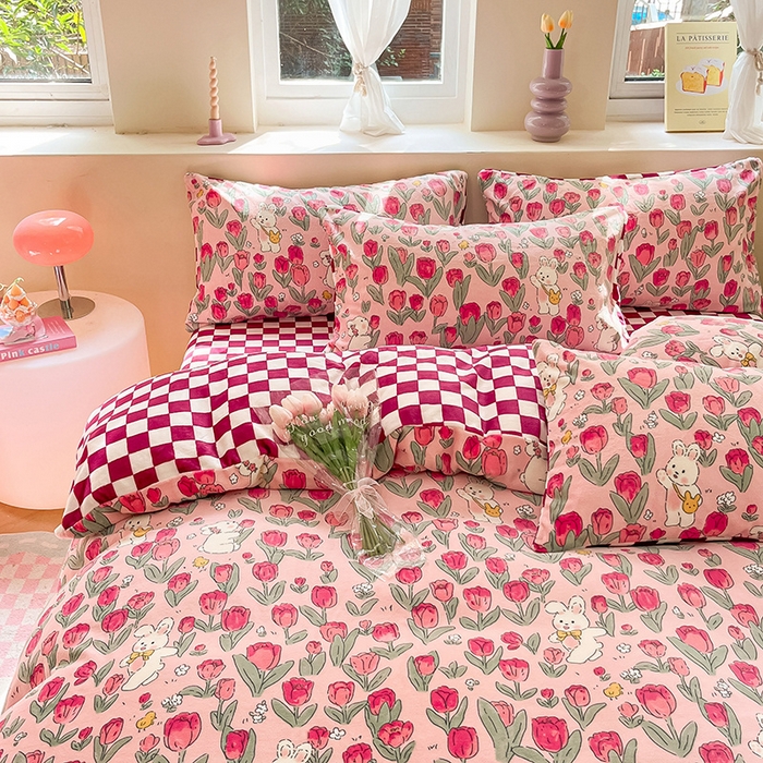 91家纺网 家纺一手货源 找家纺 雅居纺家纺 2025新款高克重牛奶绒印花单被套 休闲小兔