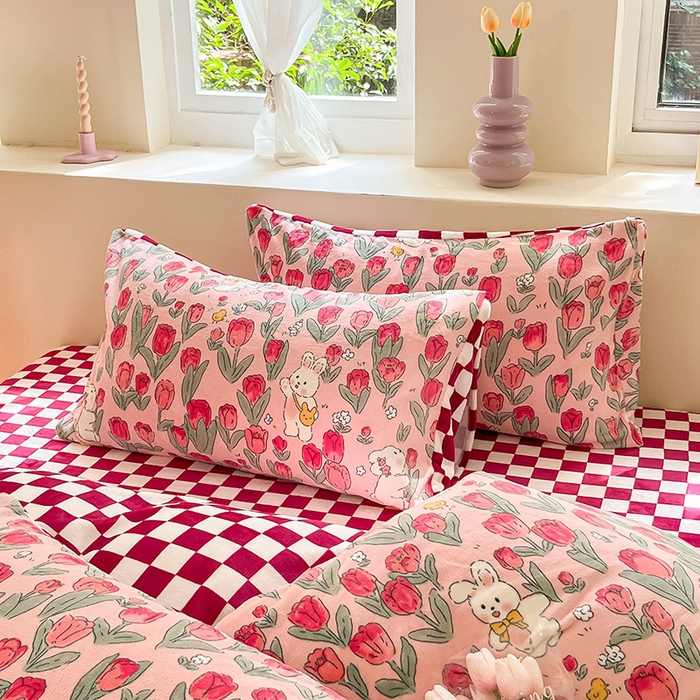 91家纺网 家纺一手货源 找家纺 雅居纺家纺 2025新款高克重牛奶绒印花单被套 休闲小兔