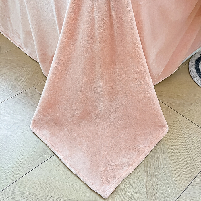 91家纺网 家纺一手货源 找家纺 琪格格纺织 2025新款全消光小清新花边款雕花牛奶绒四件套 雕花绒花边 安妮花苑 粉