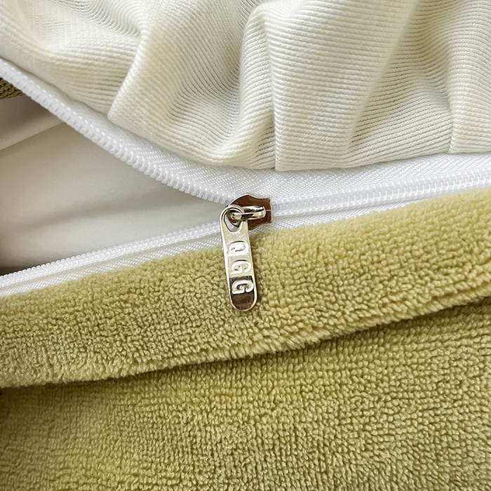 91家纺网 家纺一手货源 找家纺 琪格格纺织 2025新款全消光小清新花边款雕花牛奶绒四件套 雕花绒花边 枝枝叶叶 海棠绿