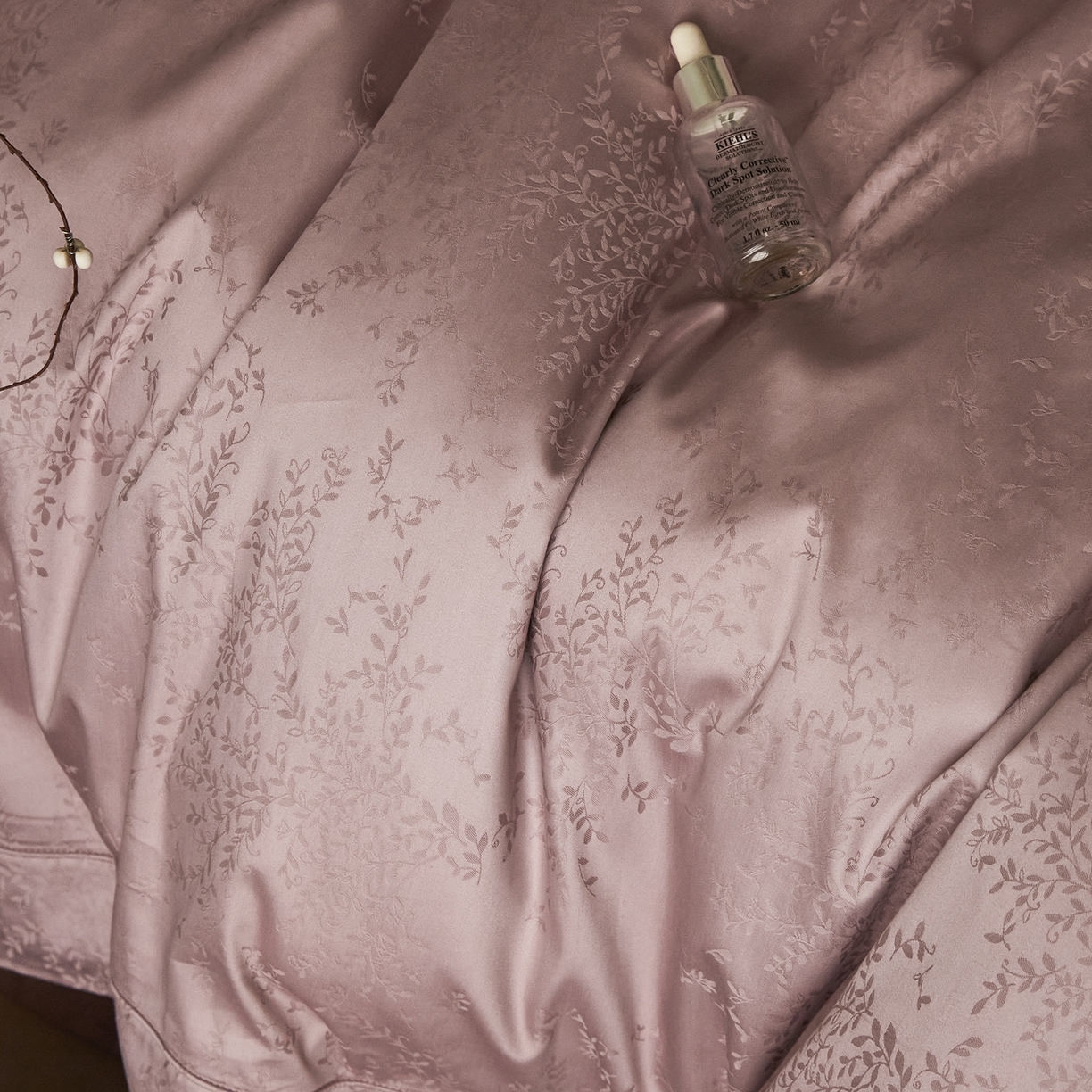 91家纺网 家纺一手货源 找家纺 顾家家居 2025新款亲肤舒适全棉纯棉提花四件套 岸芷-迷雾紫