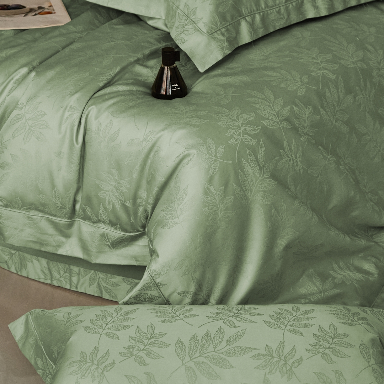 91家纺网 家纺一手货源 找家纺 顾家家居 2025新款亲肤舒适全棉纯棉提花四件套 晨韵--水漾绿