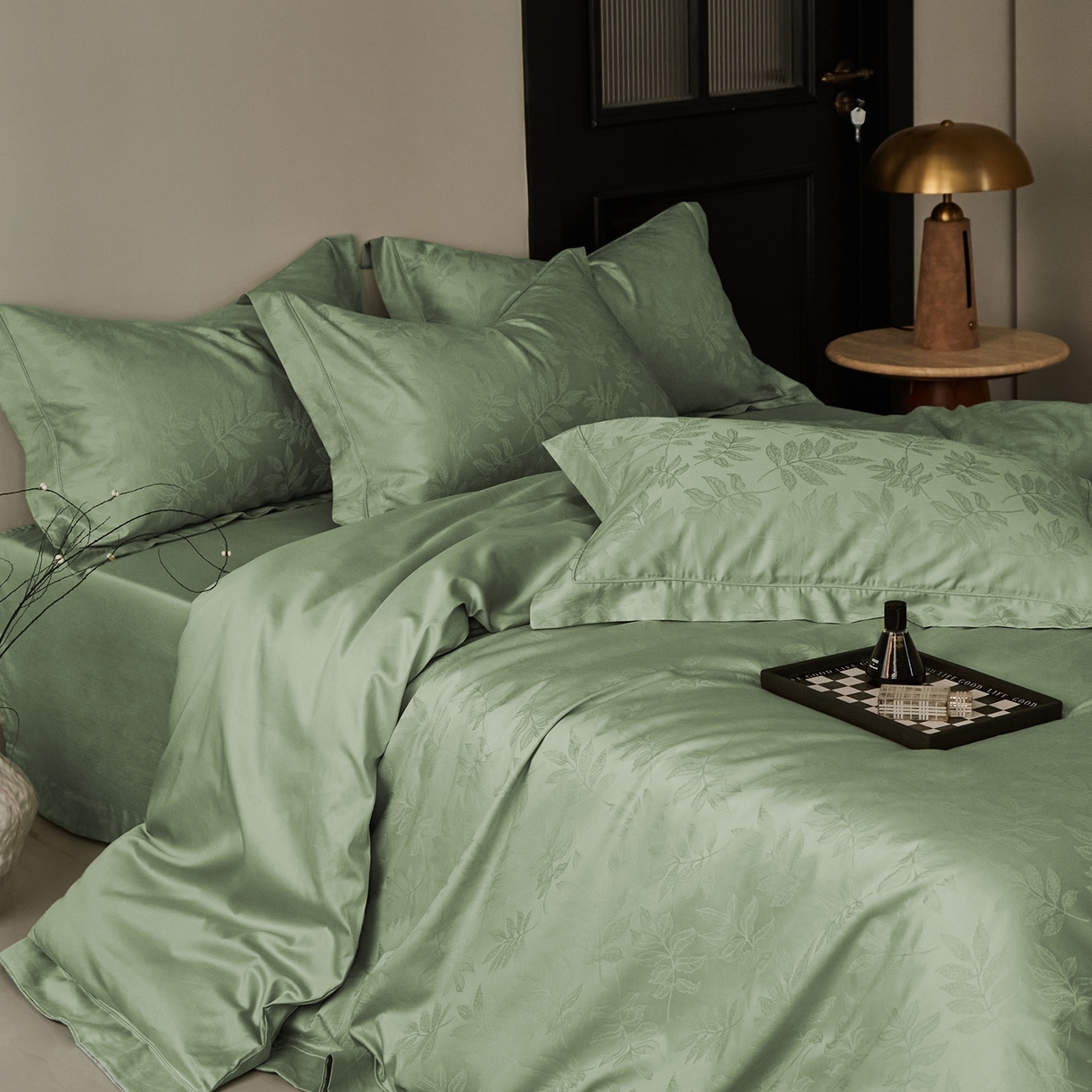 91家纺网 家纺一手货源 找家纺 顾家家居 2025新款亲肤舒适全棉纯棉提花四件套 晨韵--水漾绿