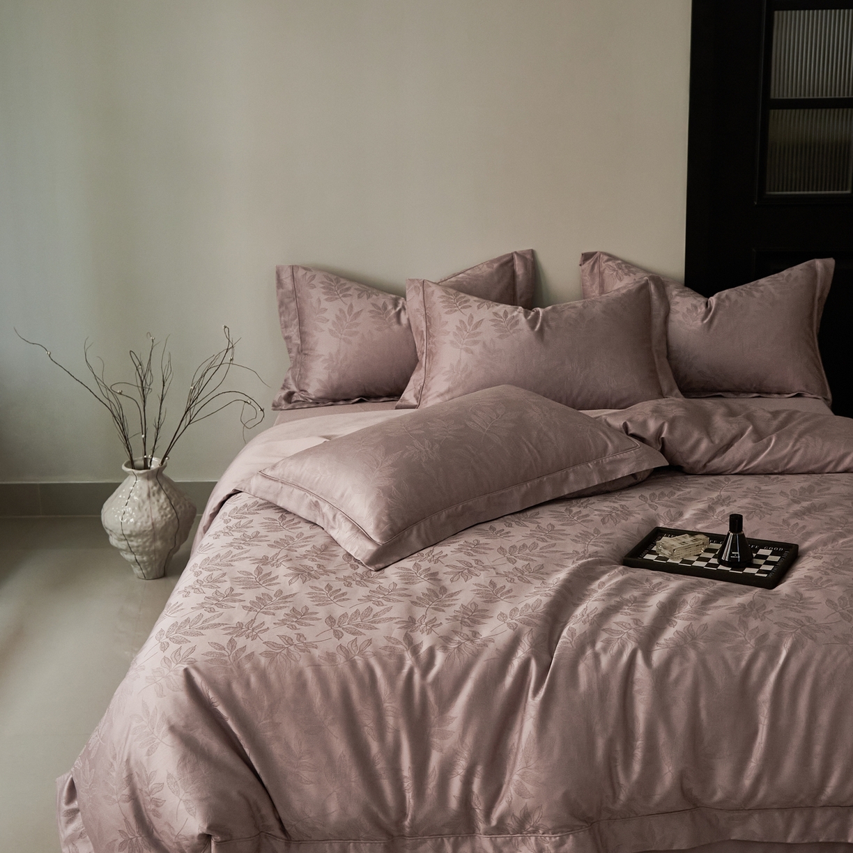 91家纺网 家纺一手货源 找家纺 顾家家居 2025新款亲肤舒适全棉纯棉提花四件套 晨韵--桃茉粉