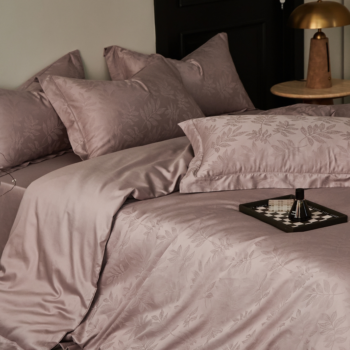 91家纺网 家纺一手货源 找家纺 顾家家居 2025新款亲肤舒适全棉纯棉提花四件套 晨韵--桃茉粉