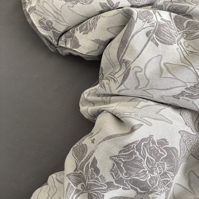 91家纺网 家纺一手货源 找家纺 琪格格纺织 2025新款全棉纯棉双层纱提花四件套 双层纱-洛丽塔灰