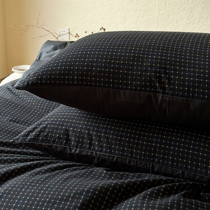 91家纺网 家纺一手货源 找家纺 琪格格纺织 2025新款全棉纯棉双层纱提花四件套 双层纱-时光里-高级蓝黑