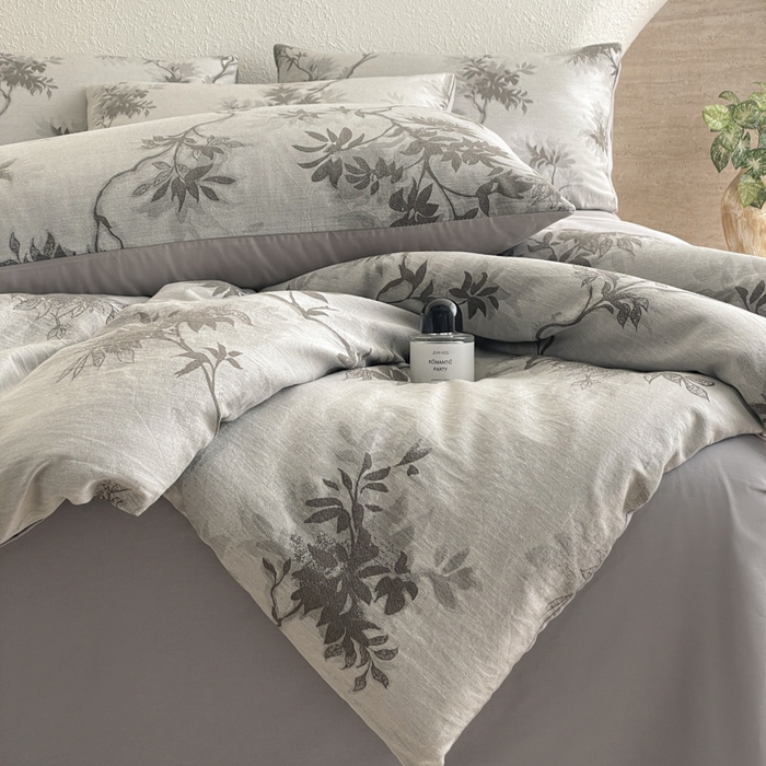 91家纺网 家纺一手货源 找家纺 琪格格纺织 2025新款全棉纯棉双层纱提花四件套 双层纱-南枝灰