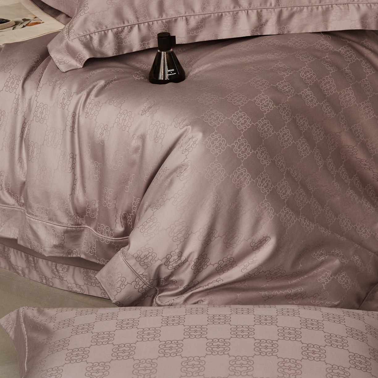 91家纺网 家纺一手货源 找家纺 顾家家居 2025新款亲肤舒适全棉纯棉提花四件套 卡牧斯-桃茉粉