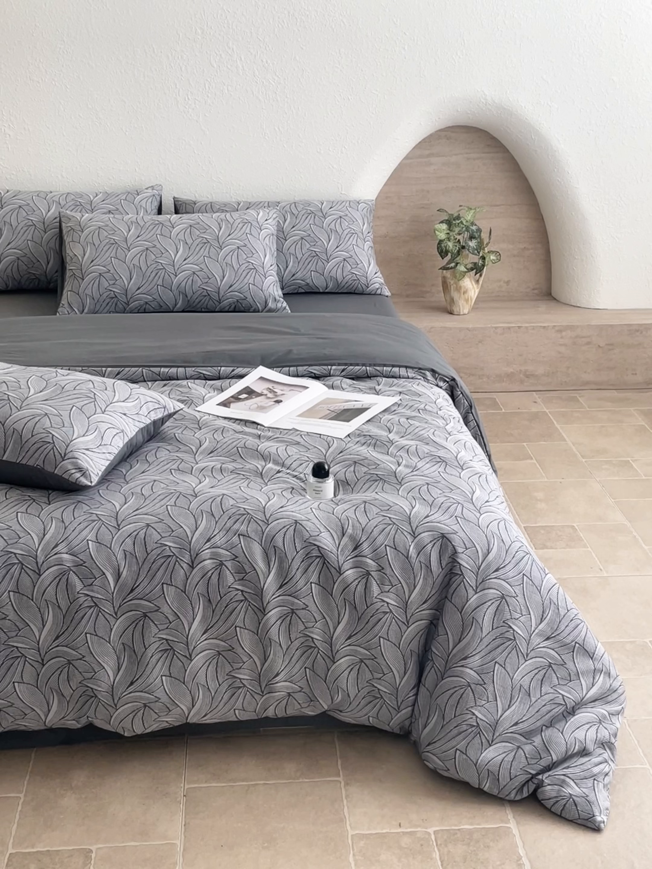 91家纺网 家纺一手货源 找家纺 琪格格纺织 2025新款全棉纯棉双层纱提花四件套 双层纱-叶墨香