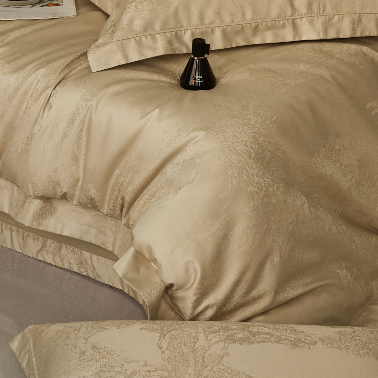 91家纺网 家纺一手货源 找家纺 顾家家居 2025新款亲肤舒适全棉纯棉提花四件套 铃兰屿--河石金