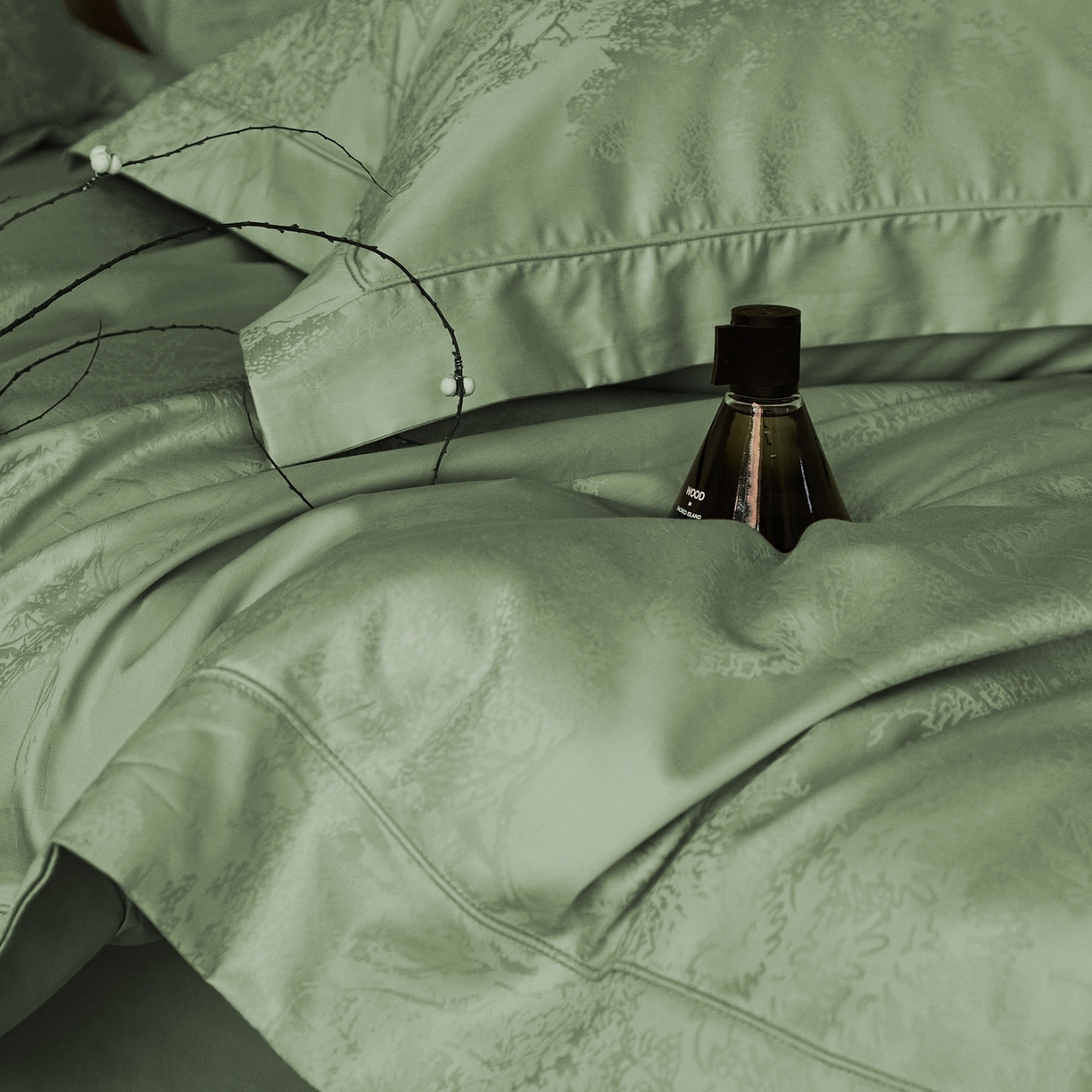 91家纺网 家纺一手货源 找家纺 顾家家居 2025新款亲肤舒适全棉纯棉提花四件套 铃兰屿--水漾绿