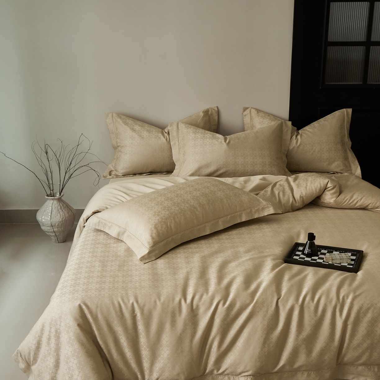 91家纺网 家纺一手货源 找家纺 顾家家居 2025新款亲肤舒适全棉纯棉提花四件套 洛斯汀--河石金