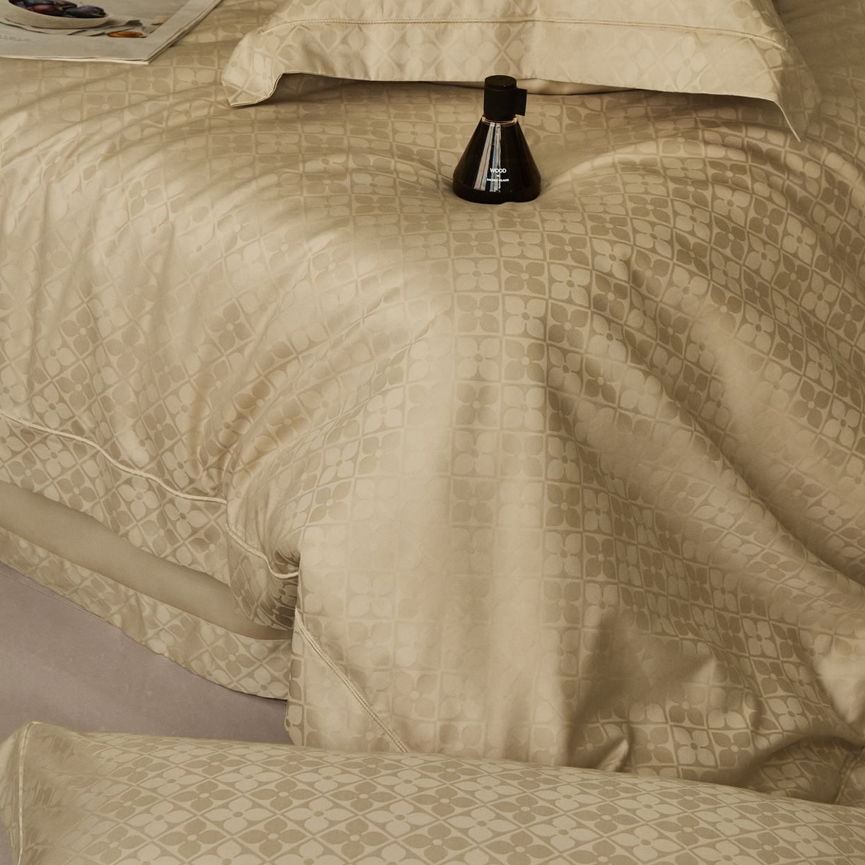 91家纺网 家纺一手货源 找家纺 顾家家居 2025新款亲肤舒适全棉纯棉提花四件套 洛斯汀--河石金