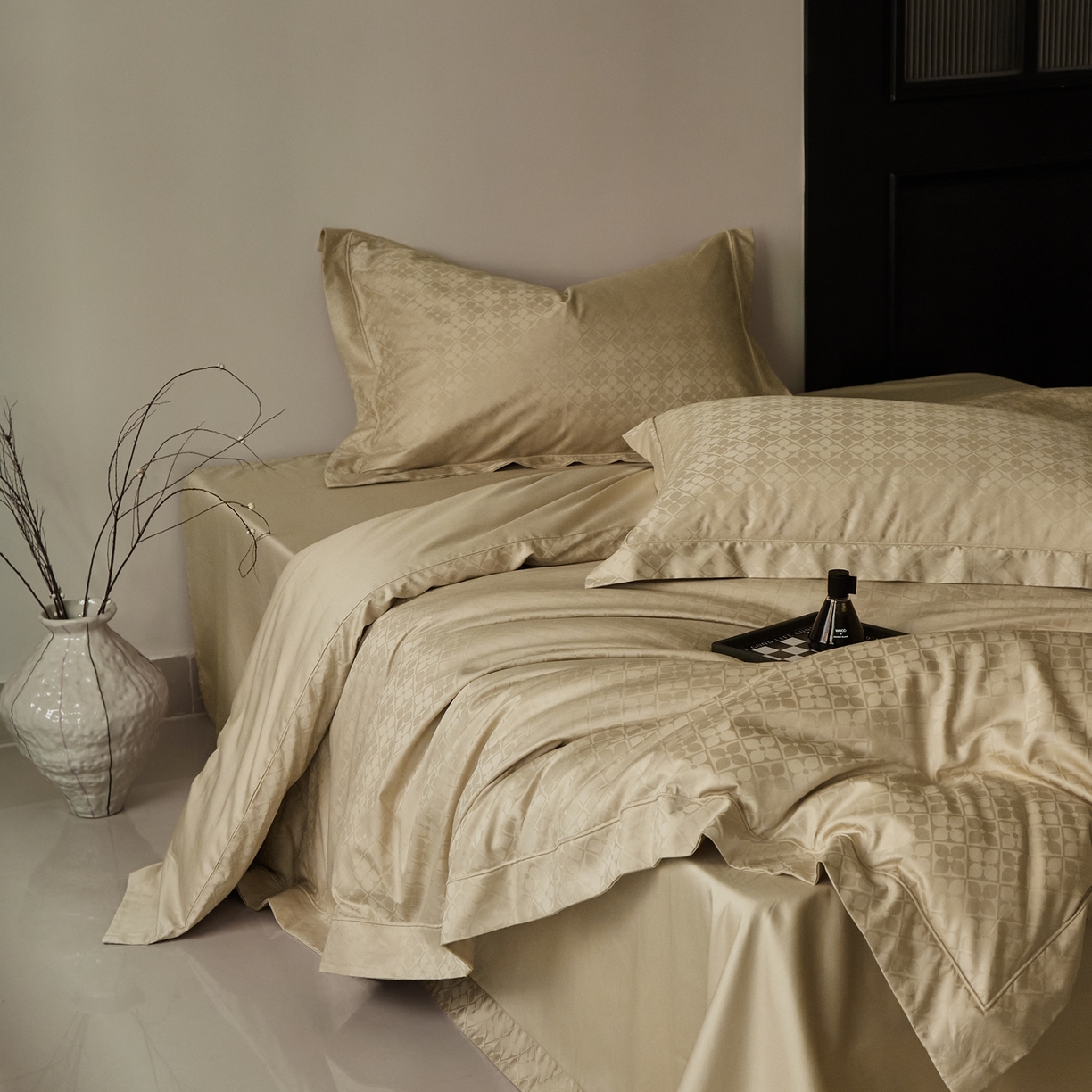 91家纺网 家纺一手货源 找家纺 顾家家居 2025新款亲肤舒适全棉纯棉提花四件套 洛斯汀--河石金