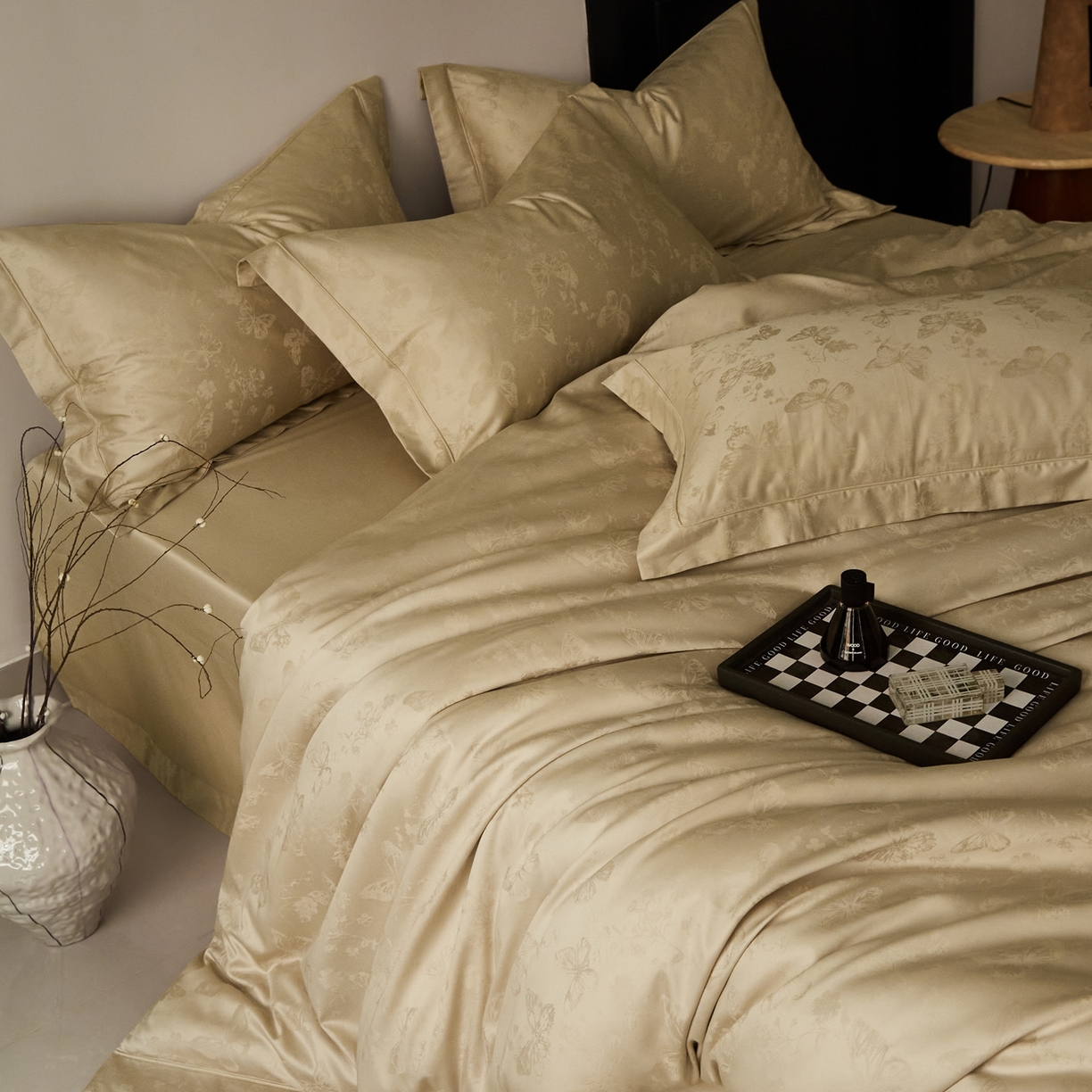 91家纺网 家纺一手货源 找家纺 顾家家居 2025新款亲肤舒适全棉纯棉提花四件套 妮娅--河石金