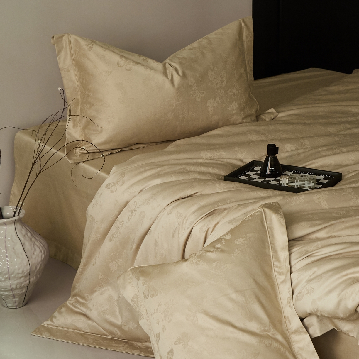 91家纺网 家纺一手货源 找家纺 顾家家居 2025新款亲肤舒适全棉纯棉提花四件套 妮娅--河石金