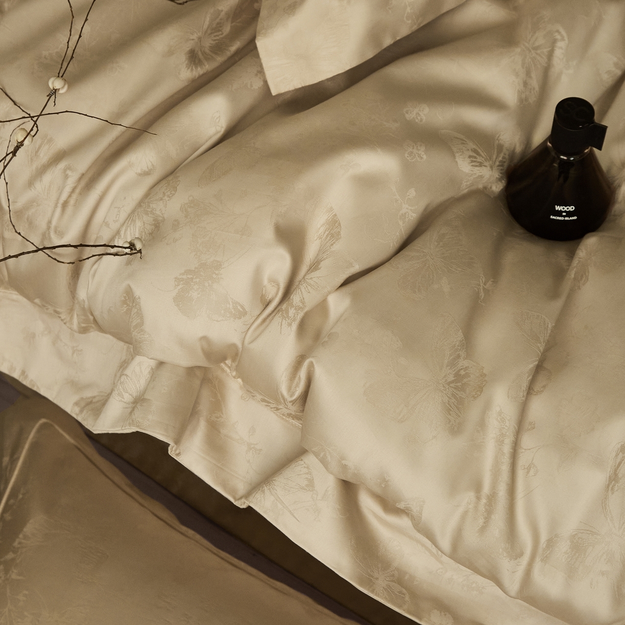 91家纺网 家纺一手货源 找家纺 顾家家居 2025新款亲肤舒适全棉纯棉提花四件套 妮娅--河石金