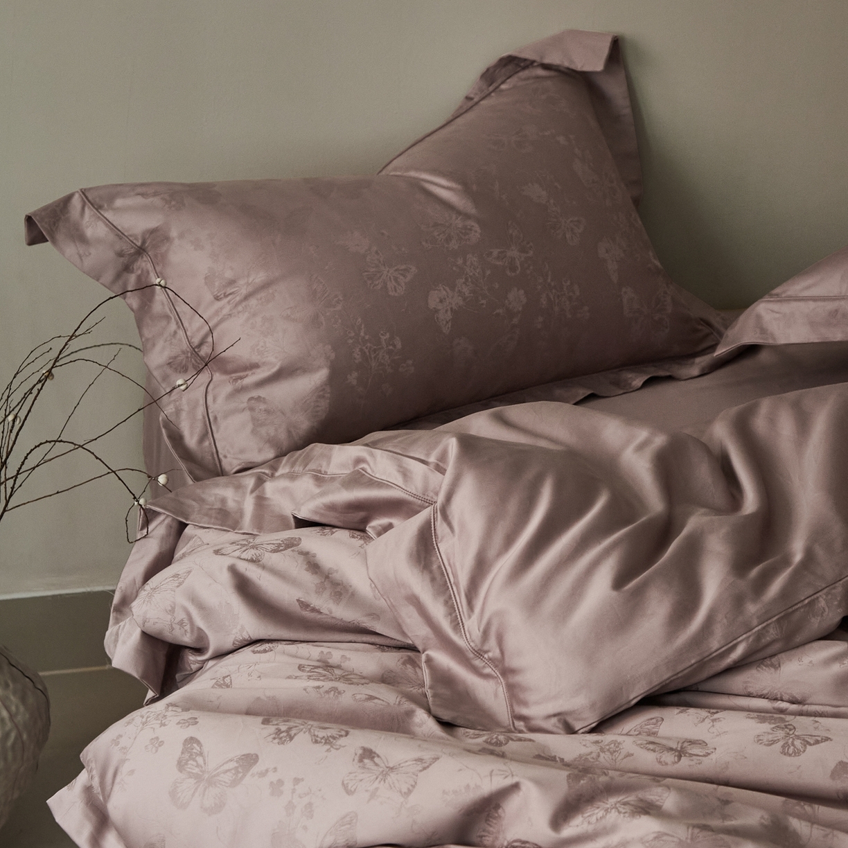 91家纺网 家纺一手货源 找家纺 顾家家居 2025新款亲肤舒适全棉纯棉提花四件套 妮娅--桃茉粉