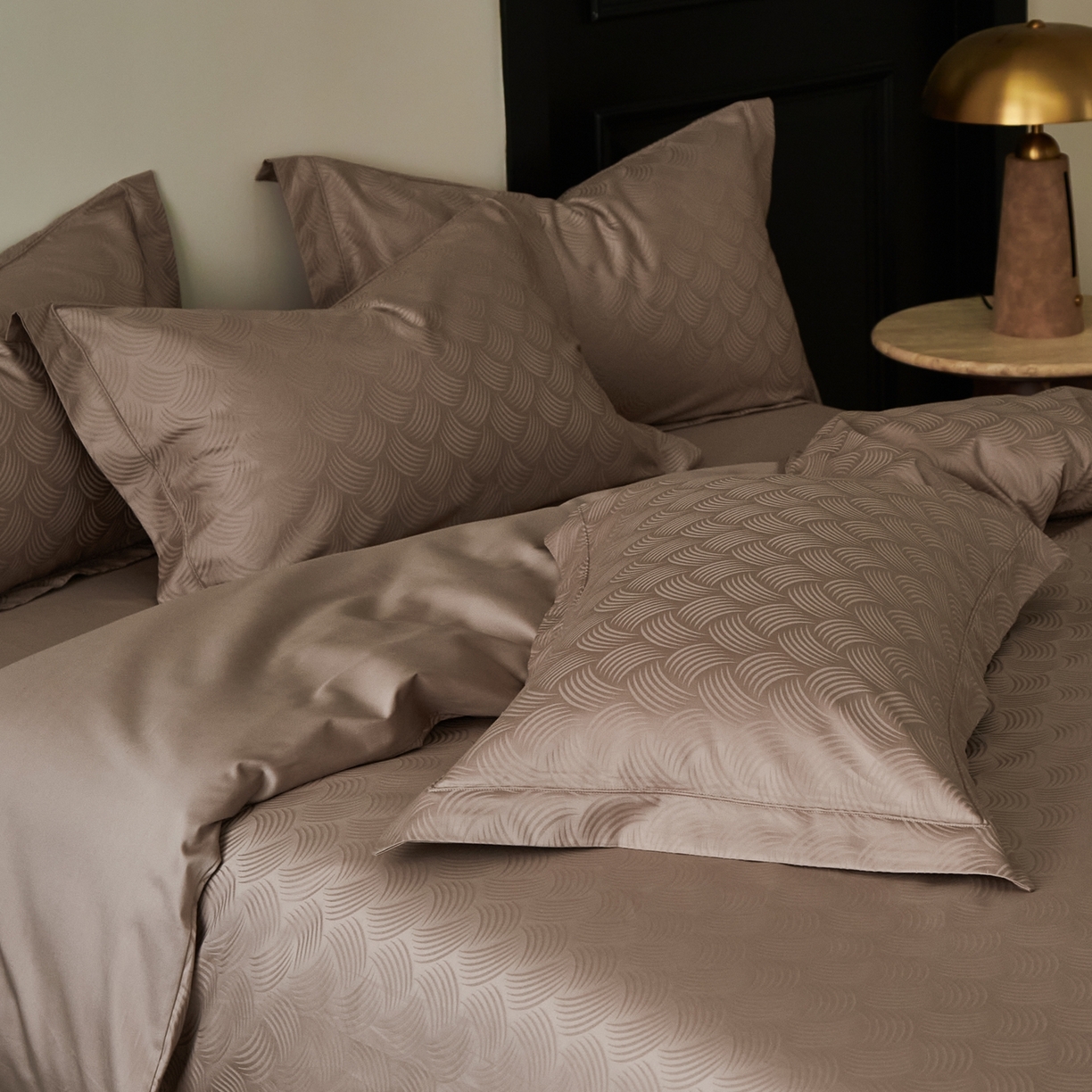 91家纺网 家纺一手货源 找家纺 顾家家居 2025新款亲肤舒适全棉纯棉提花四件套 璞野--暮色粉