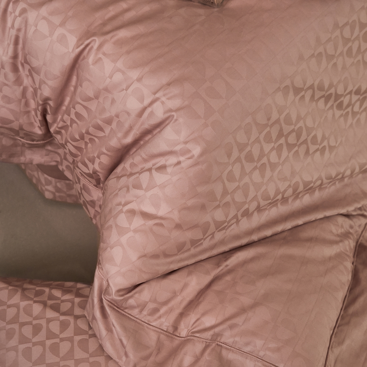 91家纺网 家纺一手货源 找家纺 顾家家居 2025新款亲肤舒适全棉纯棉提花四件套 塞纳-贝壳粉