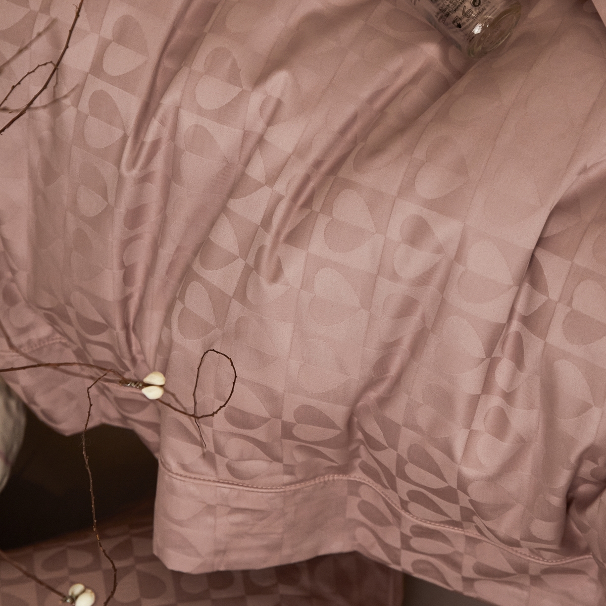 91家纺网 家纺一手货源 找家纺 顾家家居 2025新款亲肤舒适全棉纯棉提花四件套 塞纳-贝壳粉