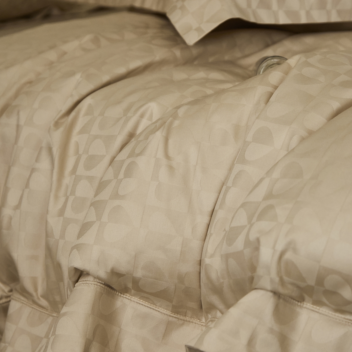 91家纺网 家纺一手货源 找家纺 顾家家居 2025新款亲肤舒适全棉纯棉提花四件套 塞纳-云母米