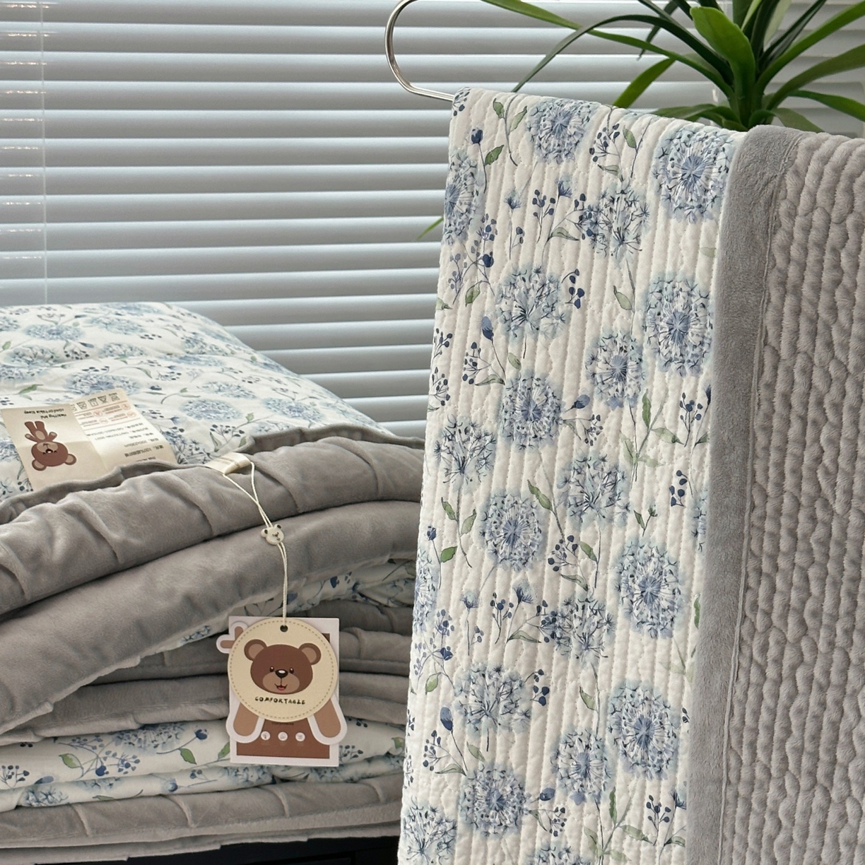 91家纺网 家纺一手货源 找家纺 （总）佰织鑫家居 2025新款棉加绒床盖款春秋被四件套