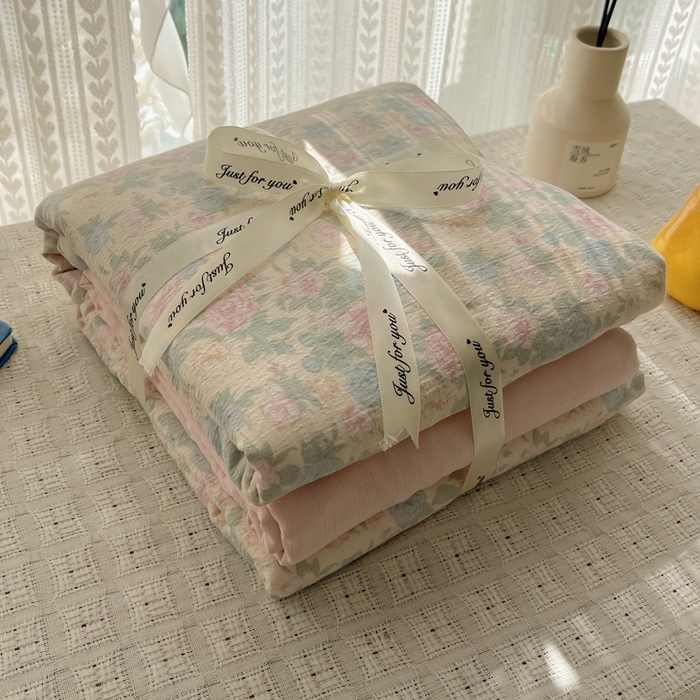 91家纺网 家纺一手货源 找家纺 铺尚美家纺 2025新款亲肤舒适A类云感双层纱印花小清新四件套（提供买家秀） 童话星岛