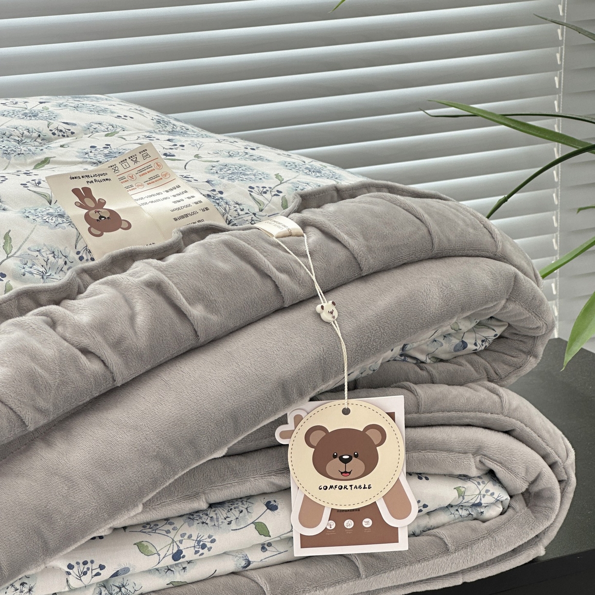 91家纺网 家纺一手货源 找家纺 佰织鑫家居 2025新款高克重宝宝绒婴儿绒春秋被子被芯 蒲公英